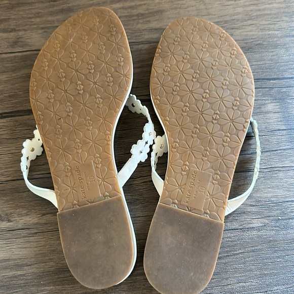 Kate Spade surprise Daisy field sandal - Picture 6 of 7